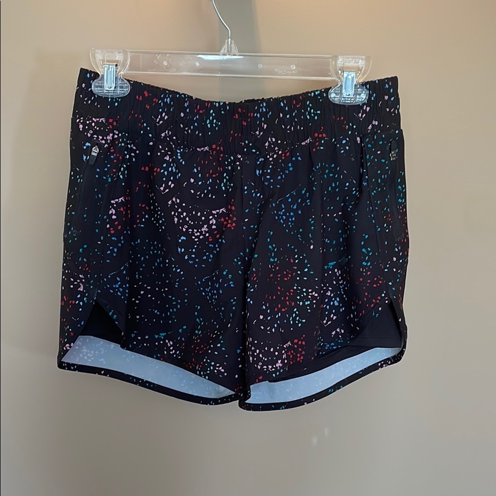 Women's Black Patterned Shorts (EUC)
